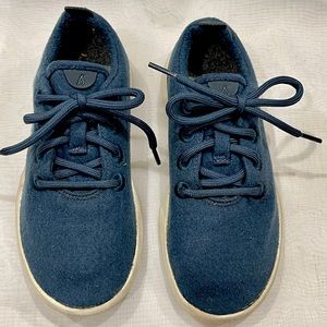 Allbirds Wool Runners - Twilight/Cream; Women’s 6